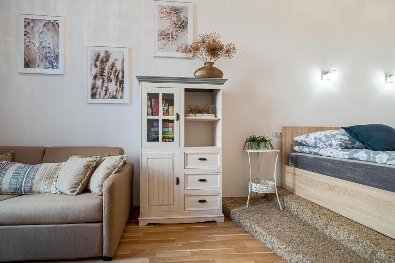 Old Town Wawel II Premium Apartments Красков Екстериор снимка