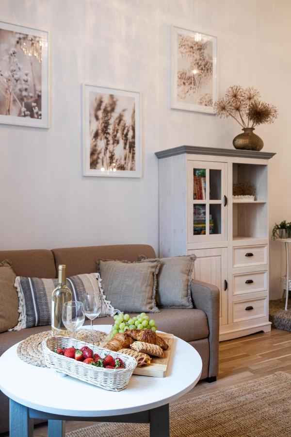 Old Town Wawel II Premium Apartments Красков Екстериор снимка